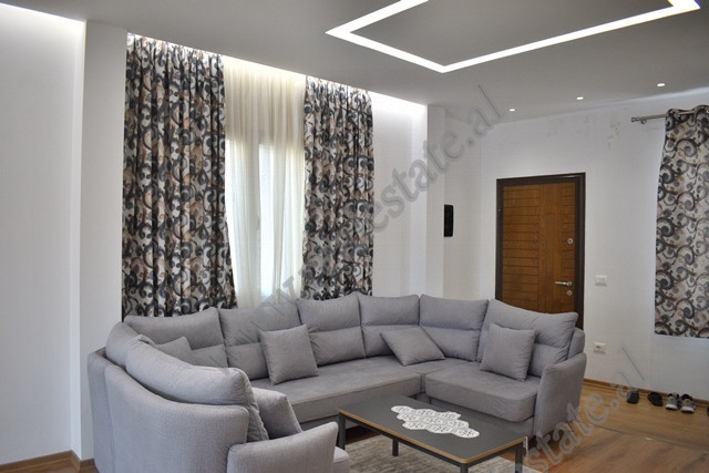 Three bedroom apartment for rent at Ilia Shyti street in Tirana.
The apartment it is positioned on 